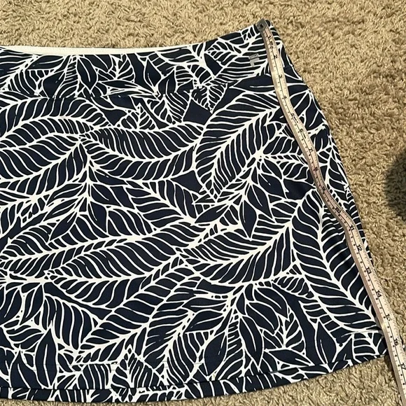 Fila Sport, Navy and White Leaf Print Skort - Picture 5 of 6